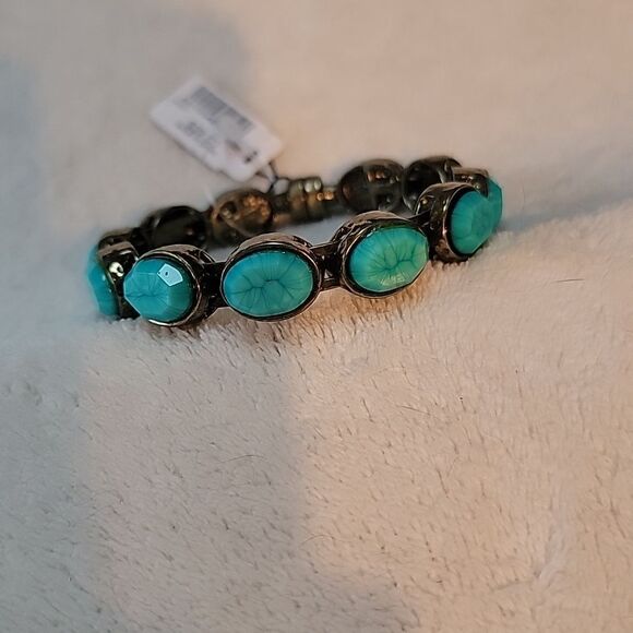 NWT Chicos faux turquoise bracelet - Picture 2 of 6